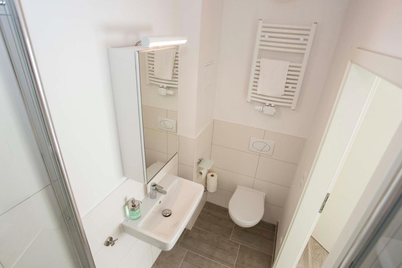 Zentral Gelegene, Helle Studio Apartments Norimberga Esterno foto